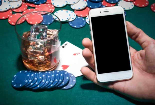 Voyager avec le jeu Uncrossable Rush dans la poche