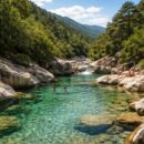 découvrez les piscines naturelles de cavu en corse, un joyau caché offrant des eaux cristallines et un cadre exceptionnel pour une escapade nature inoubliable.