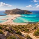 découvrez la plage de balos à crète, une expérience inoubliable alliant eaux turquoise, paysages paradisiaques et nature préservée sur l'île emblématique de la méditerranée.
