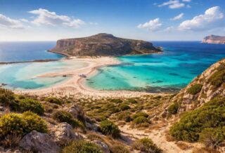 découvrez la plage de balos à crète, une expérience inoubliable alliant eaux turquoise, paysages paradisiaques et nature préservée sur l'île emblématique de la méditerranée.