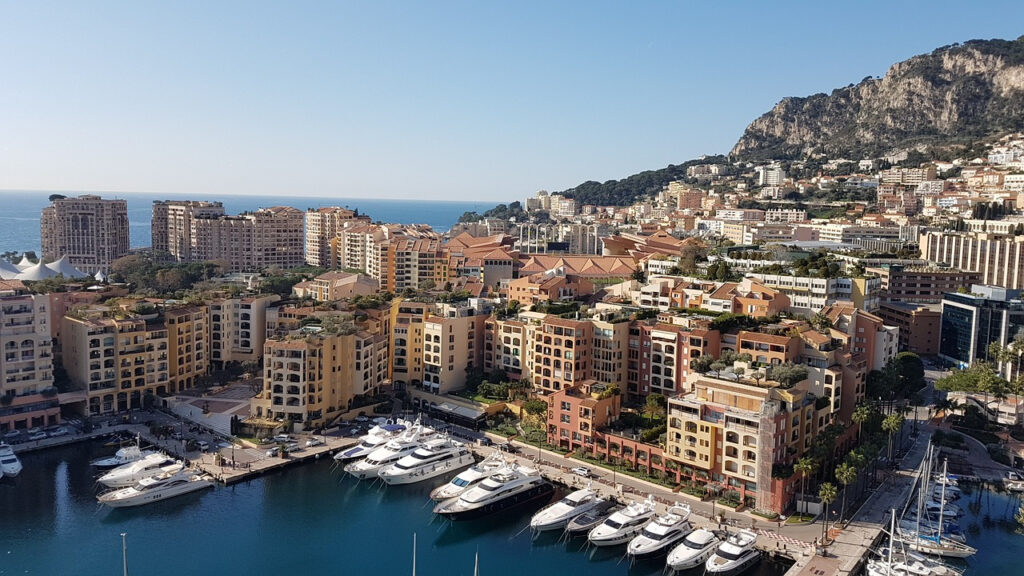 Monte-Carlo
