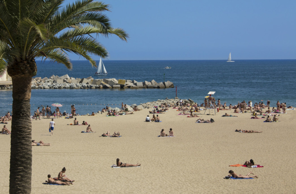 au bord de la plage de Barcelone