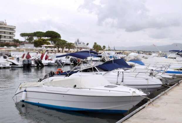 bateau Carnon