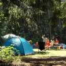 Comment organiser les premières vacances de camping en famille ?