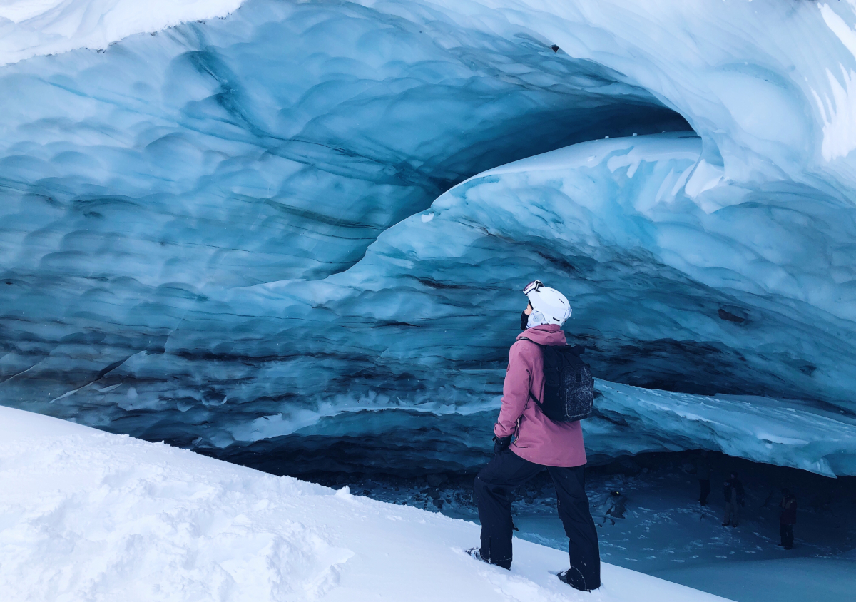 visiter une grotte de glace